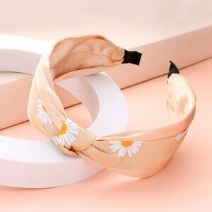 NEW Blush Beige Daisy Floral Knot Headband
